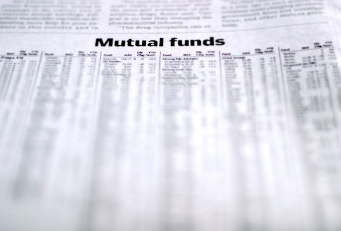 Search Thumbnail for Carlton Fields’ Gary Cohen Authors Investment Lawyer Article on SEC Chair’s Mutual Fund Views