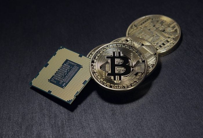 Search Thumbnail for When High-Tech Cryptocurrencies Meet Low-Tech Scammers